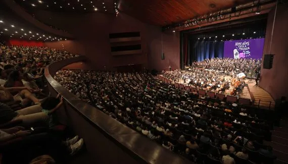Oficina de Música de Curitiba inicia com shows no Teatro Guaíra