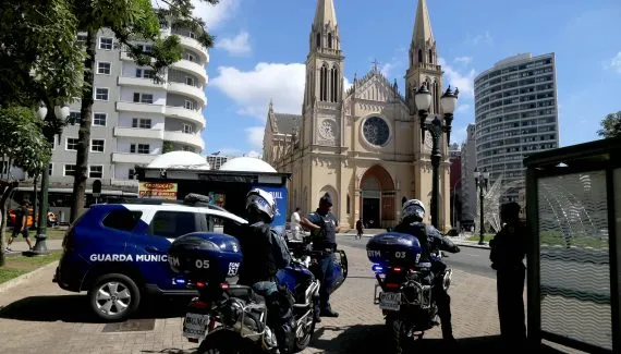 Guarda Municipal reforça segurança no Centro de Curitiba com nova operação