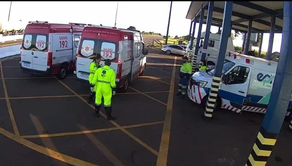 Gêmeos não esperam e mãe tem parto em rodovia do Paraná