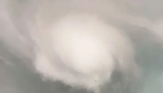 Confirmado Tornado em São José dos Pinhais; muito estrago e população apavorada