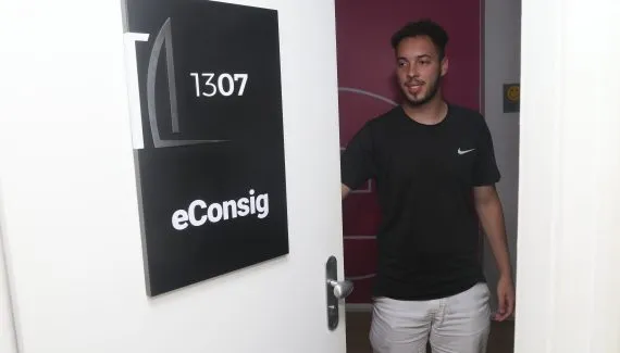 CuritibaConsig: novo telefone gratuito para atendimento a servidores