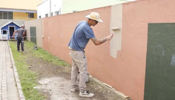 Curitiba reforma 63 escolas e CMEIs durante férias escolares