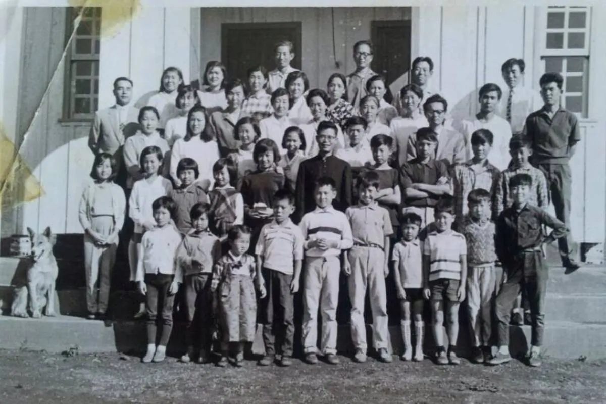 Imagem é uma foto antiga sobre a Imigração Católica Agrícola Coreana