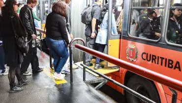 Urbs reforça transporte coletivo para concurso da Guarda Municipal no domingo