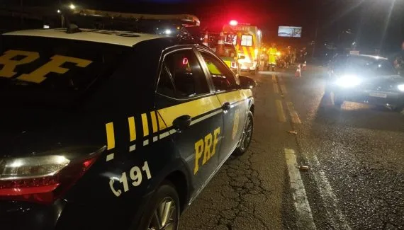 Motociclista fica gravemente ferido em acidente na BR-376, na Grande Curitiba