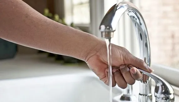 Bairros de Curitiba e de mais duas cidades ficam sem água nesta quinta-feira