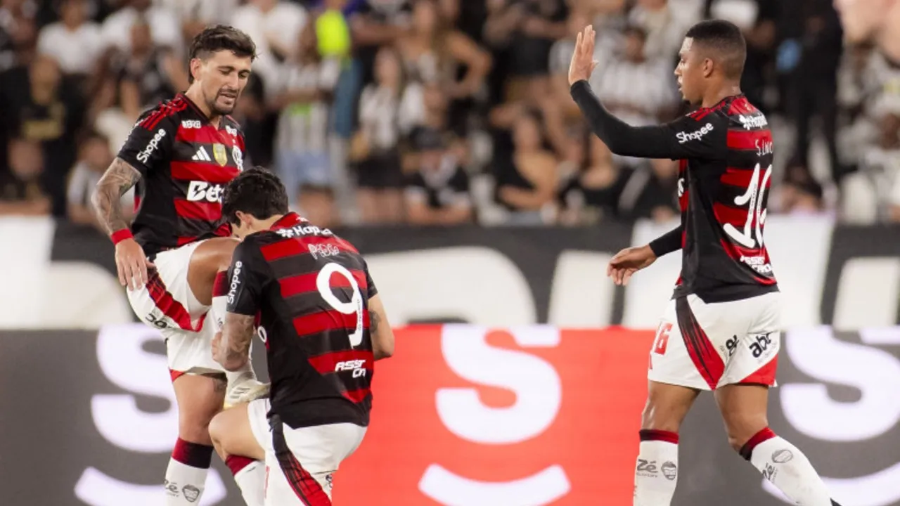 Torcida do Flamengo organiza rifa para ajudar crianças em Curitiba