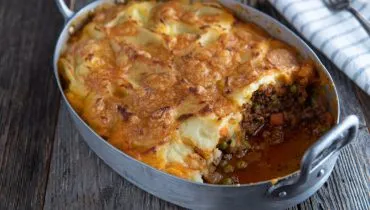 Escondidinho de carne moída com purê gratinado (Imagem: Angelika Heine | Shutterstock)