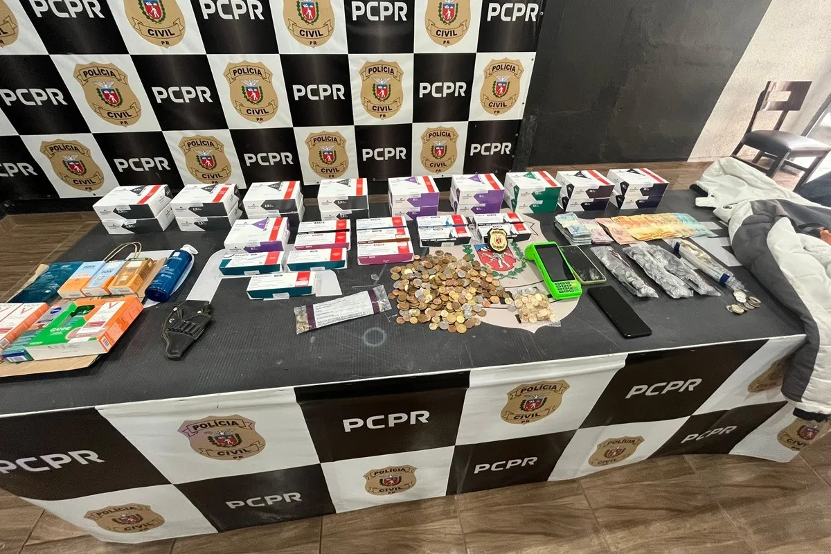 PCPR prende dois homens por roubo ocorrido em farmácia de Curitiba