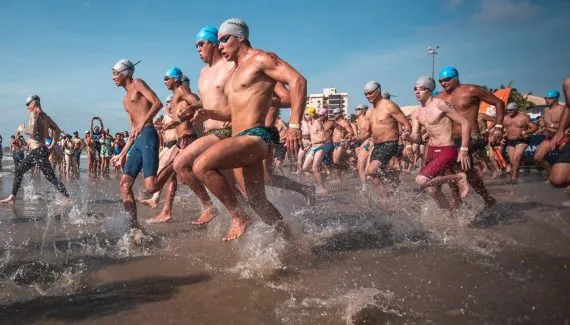 Travessia de Guaratuba reúne mais de 500 atletas neste domingo