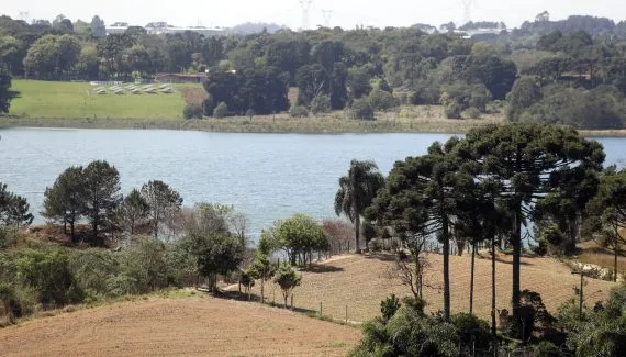 Vai chover? Capital terá dias curitibanos típicos no fim de semana
