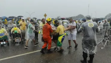 manifestantes ficam feridos após raio cair durante finalização da caminhada de nikolas ferreira
