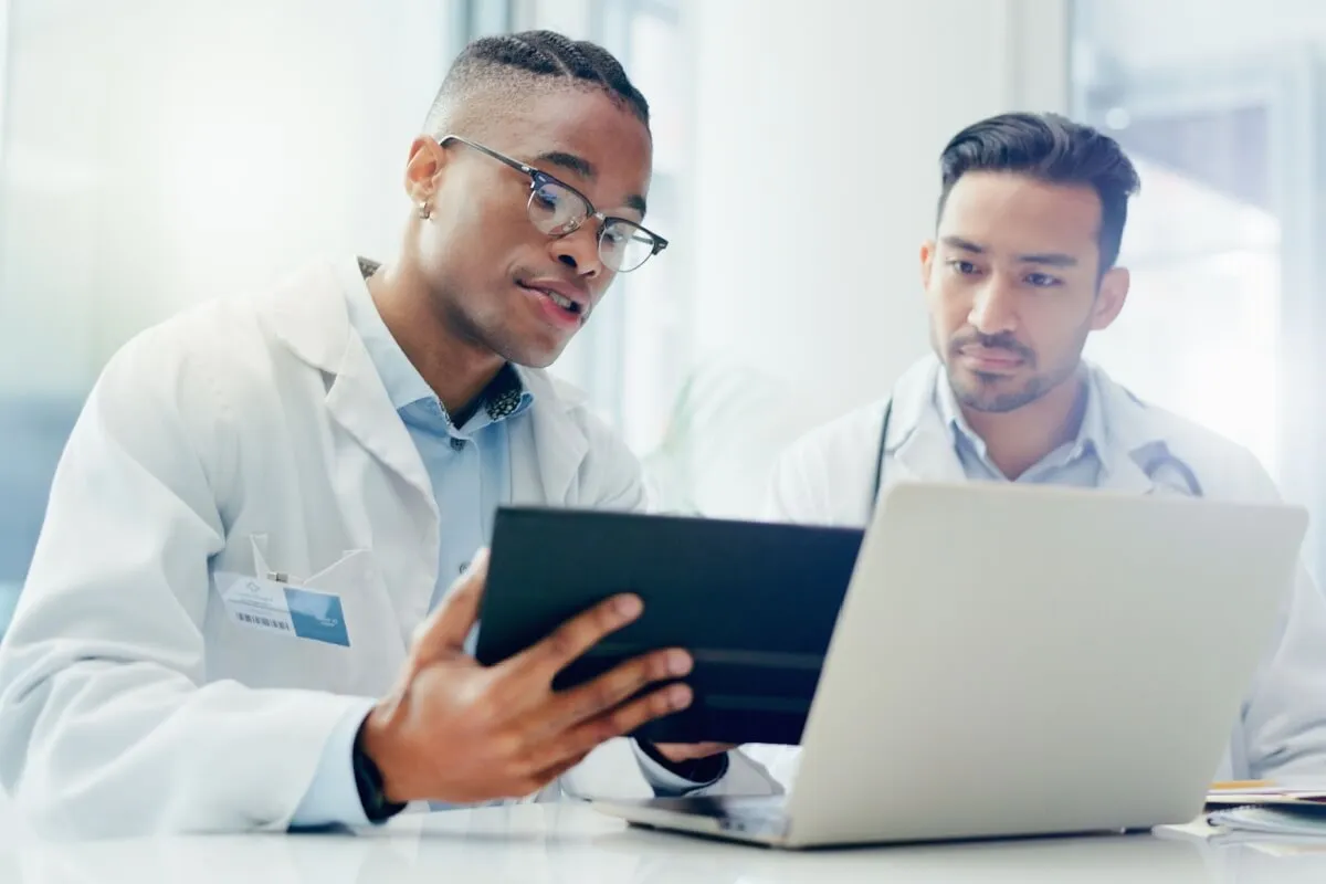 Gestão de clínicas: entenda por que a excelência técnica já não garante lucro no Brasil