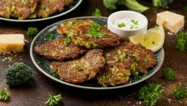 Panqueca de brócolis com queijo (Imagem: DronG | Shutterstock)