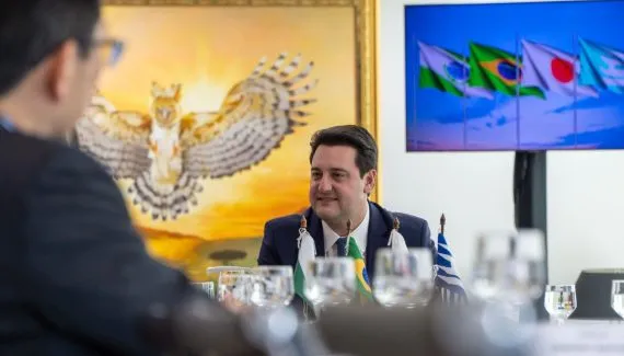 Na expectativa pela presidência, Ratinho lidera corrida ao Senado no Paraná