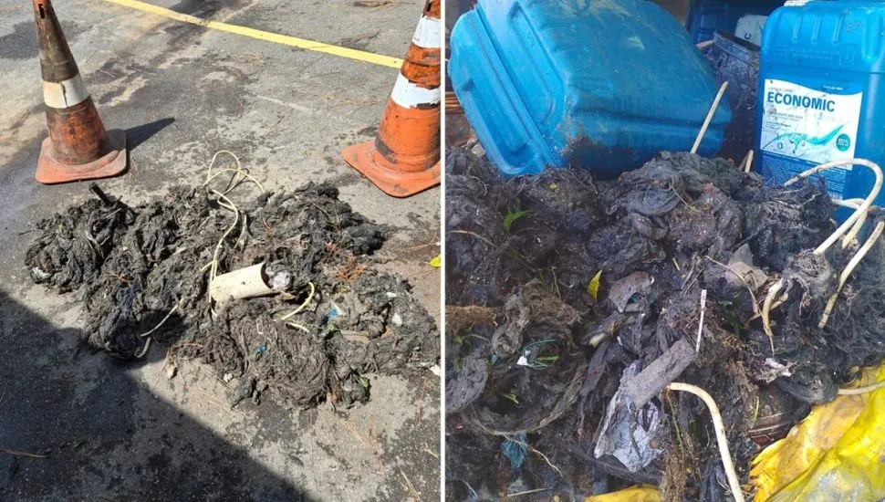 De fio de telefone a fraldas: Sanepar encontra de tudo em pontos de entupimento de esgoto