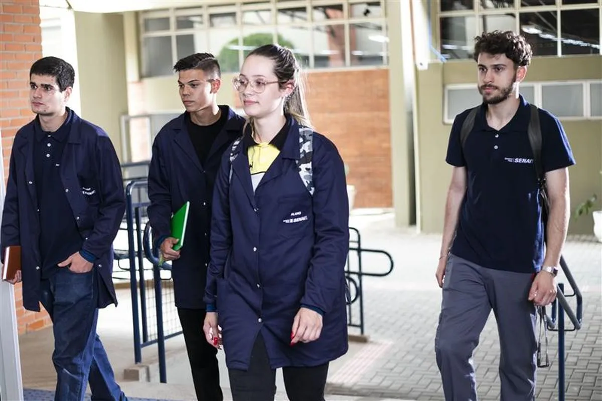 O Senai é um dos maiores complexos de educação profissional do mundo e referência na formação técnica no Brasil.