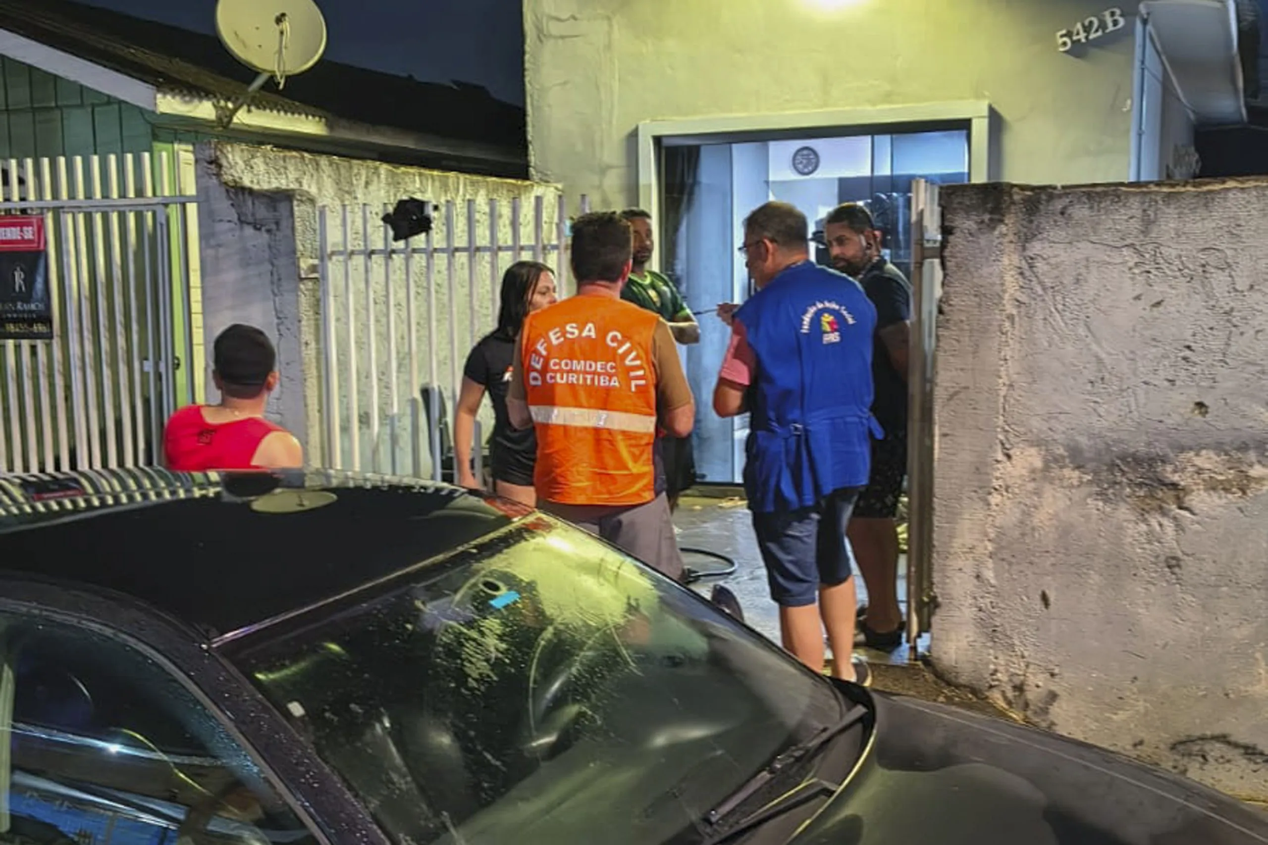 Curitiba mobiliza equipes para atender população após temporal