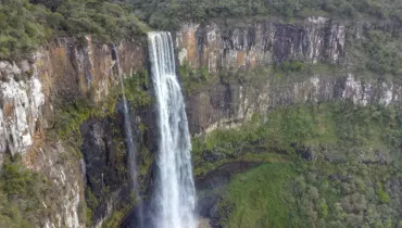 Salto São Francisco é uma das maiores cachoeiras do Brasil