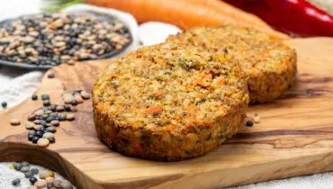 Hambúrguer de lentilha (Imagem: barmalini | Shutterstock)