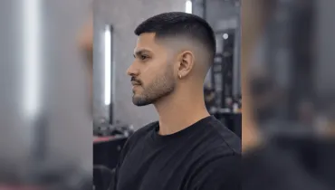 Escolher o corte de cabelo masculino ideal envolve estilo pessoal, formato do rosto e rotina profissional (Imagem: Divulgação Black Zone)