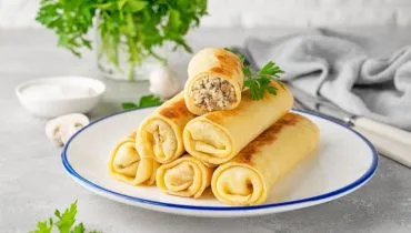 Panqueca de frango com cogumelos (Imagem: irina2511 | Shutterstock)