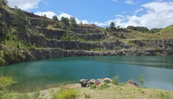 Corpo de jovem desaparecido é encontrado em pedreira de Campo Magro