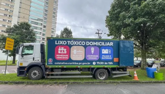Caminhão do lixo tóxico atende no Terminal Santa Felicidade hoje
