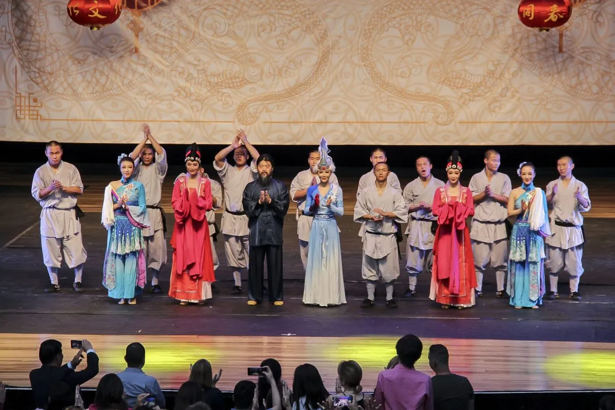 Bloco Asiático apresenta tradições e cultura oriental no Carnaval de Curitiba de 2026