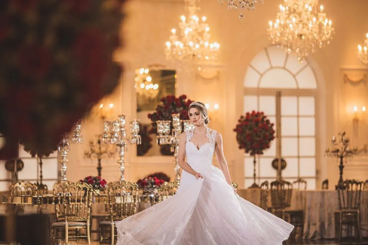 No Castello Reale, cada casamento ganha atmosfera de realeza, jardins cobertos e uma experiência pensada para encantar do início ao último brinde.