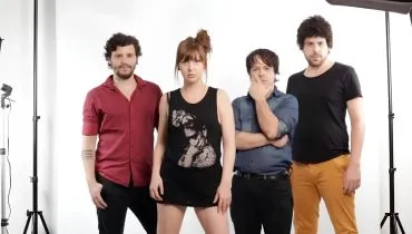 Carnaval rock em Curitiba: versões de Beatles e cena autoral