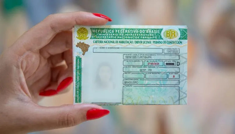 Habilitação gratuita: Paraná inicia inscrições para CNH Social