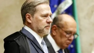 Ministro Dias Toffoli é alvo de críticas após nota do STF não esclarecer pontos sensíveis do inquérito do Banco Master.