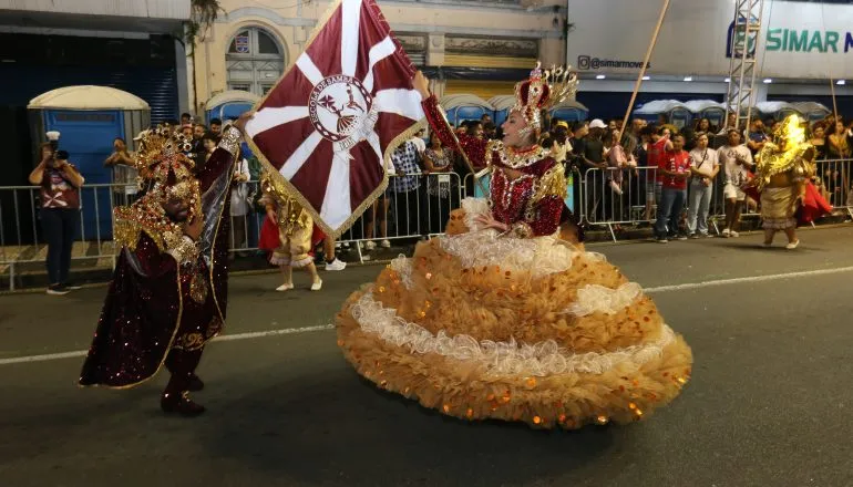 Deixa Falar é a campeã do Carnaval de Curitiba 2026