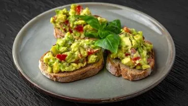 Torrada integral com guacamole (Imagem: Katerininamd | Shutterstock)