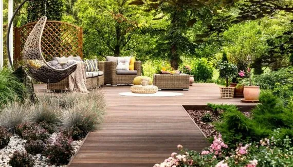 Como decorar o jardim: 8 ideias para deixar o ambiente mais bonito e funcional