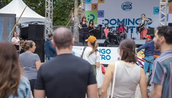 Domingo no Centro traz atrações gratuitas à Rua XV de Novembro