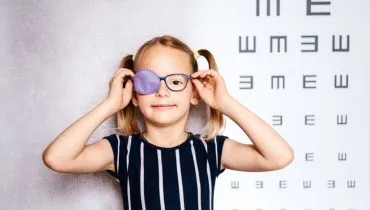 O diagnóstico precoce do estrabismo é essencial para o desenvolvimento saudável da visão infantil (Imagem: Marinesea | Shutterstock)