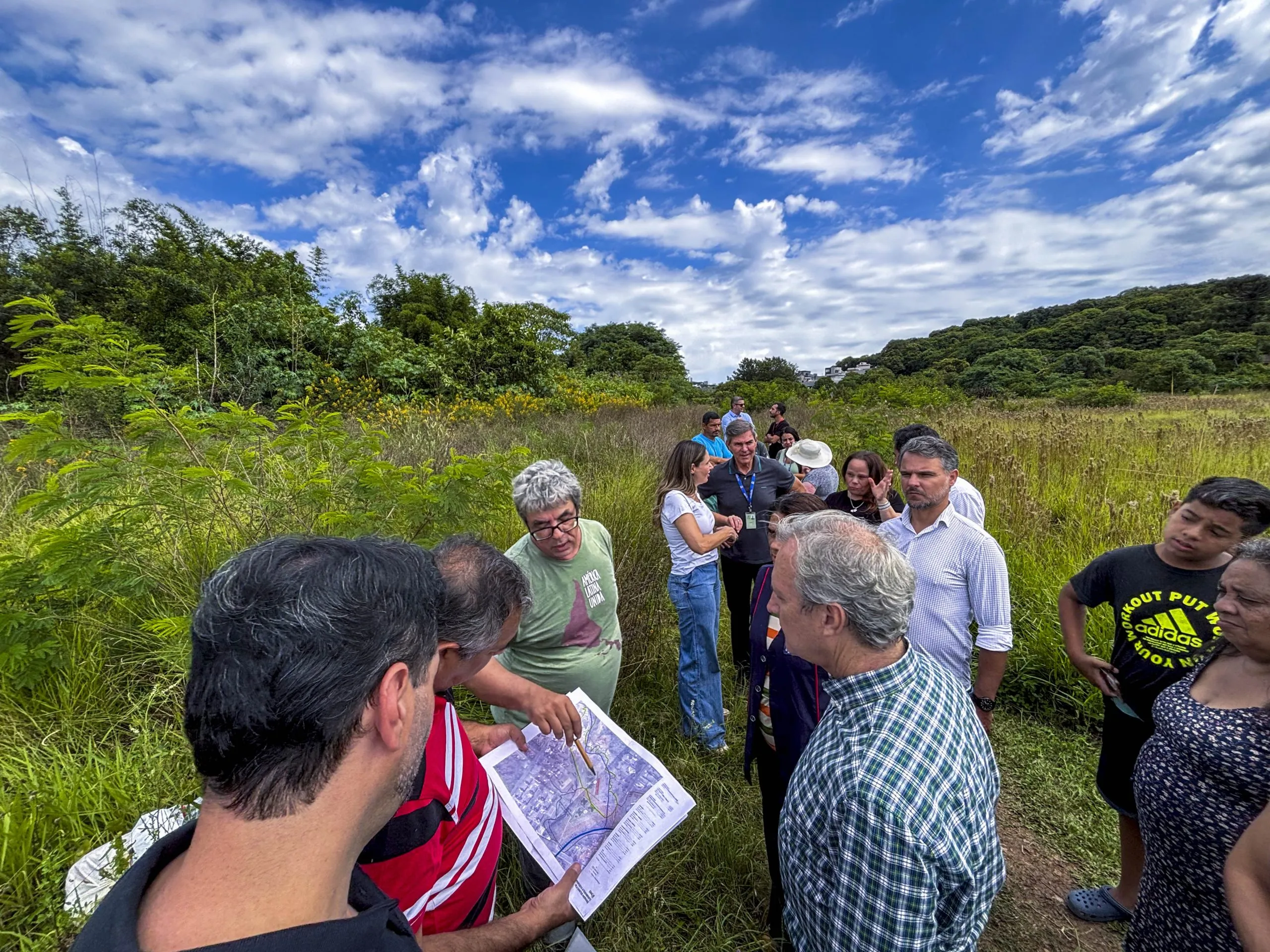 Curitiba planeja regularização fundiária para 300 famílias no Campo Comprido