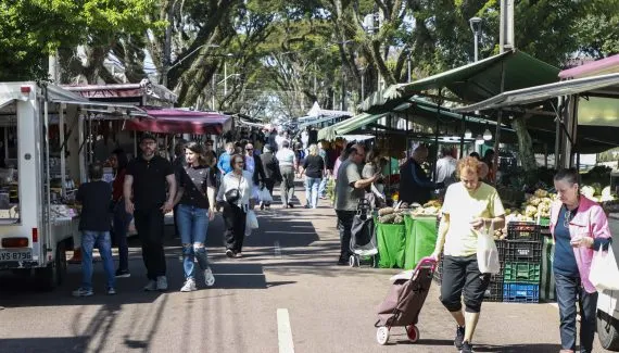 Curitiba oferece feiras livres e de artesanato em diversos bairros no domingo