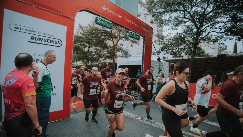 Santander Track&Field Run Series 2026 terá etapa no Pátio Batel