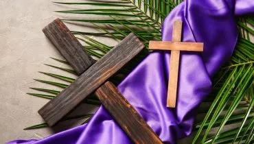 A Quaresma convida os fiéis a uma pausa para reflexão e renovação espiritual (Imagem: Pixel-Shot | Shutterstock)