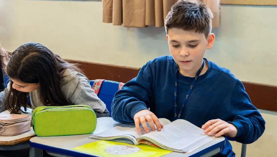 Com salto na alfabetização, Paraná alcança 80% de crianças alfabetizadas na idade certa