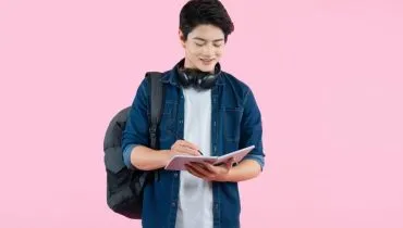 A organização impulsiona os estudos e ajuda os estudantes a alcançarem um bom desempenho no vestibular (Imagem: 88STOCKVN | Shutterstock)