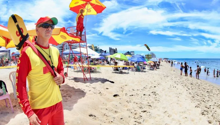 Bombeiros comemoram queda de mortes por afogamento no Litoral