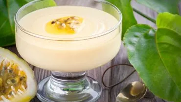 Musse de maracujá com iogurte natural e mel (Imagem: 18042011 | Shutterstock)