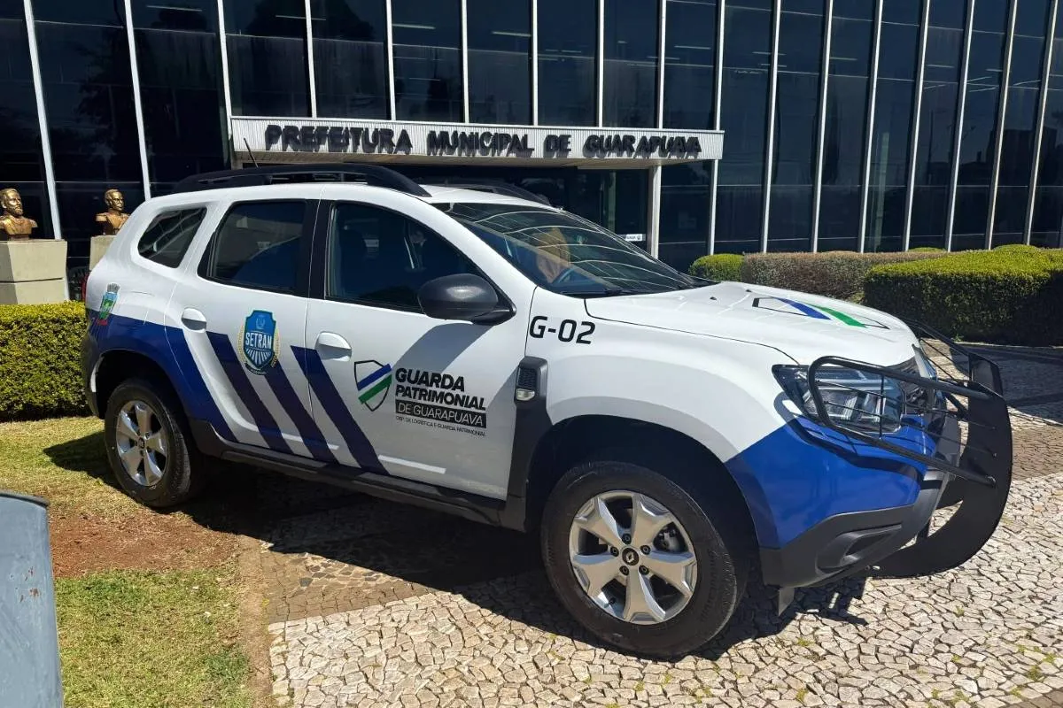Imagem mostra uma viatura da GM de Guarapuava