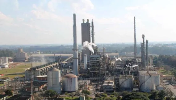 Subsidiária da Petrobras no Paraná lança concurso com 126 vagas e salários de até R$ 8,2 mil