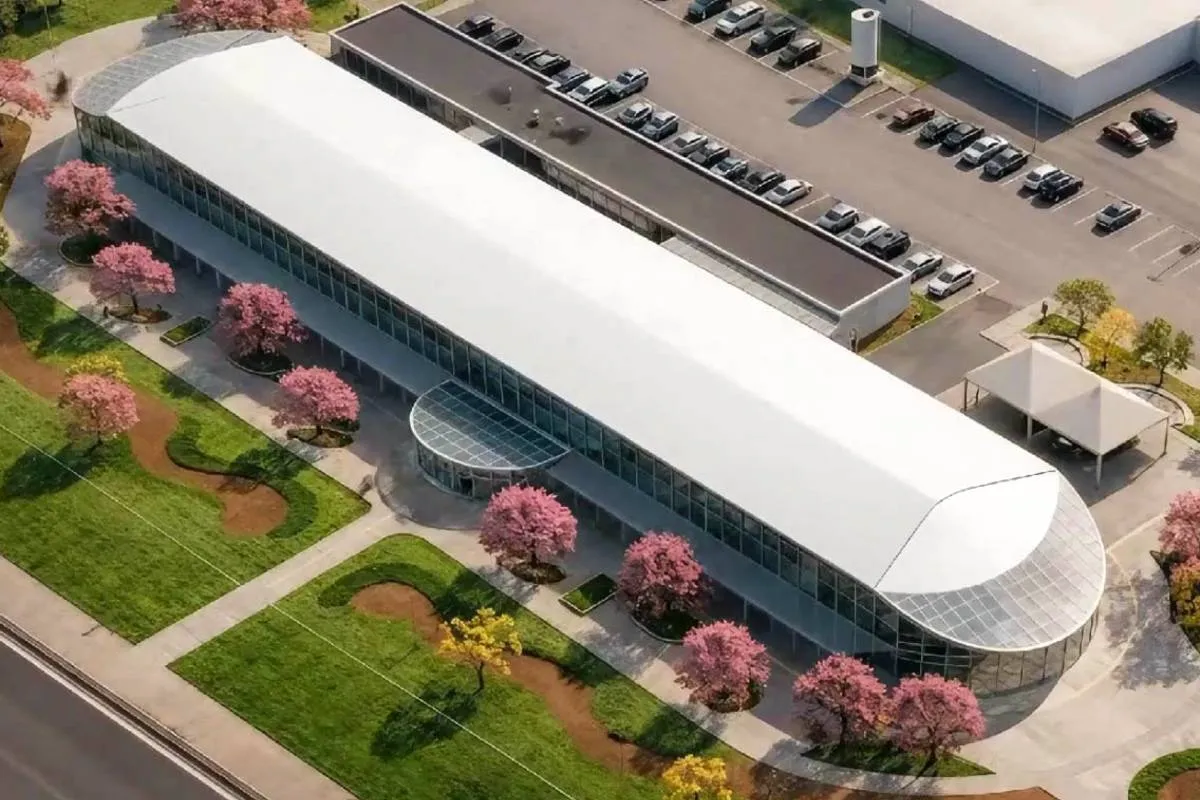 Projeção mostra o novo mercado das flores, em Curitiba.