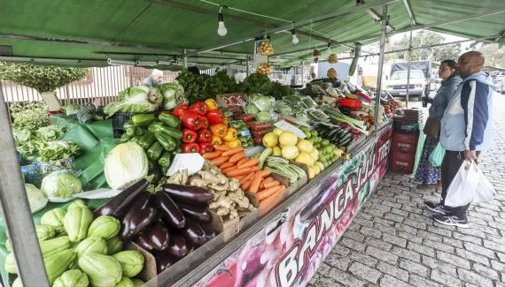 Curitiba oferece feiras livres e de artesanato em diversos bairros no domingo
